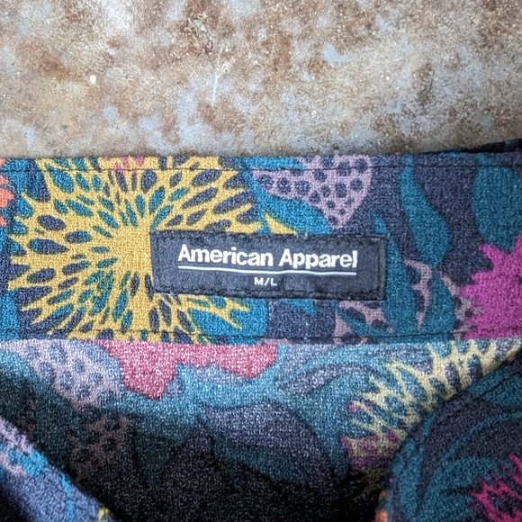 American Apparel skater wrap skirt - Picture 2 of 4